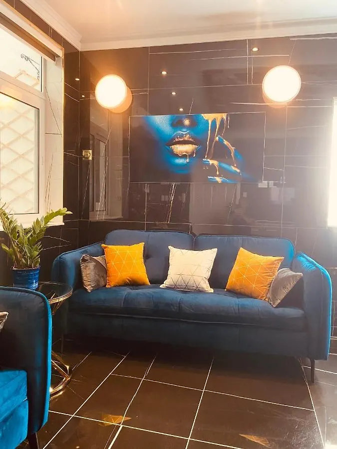 Azure Gold Apartment Senglea