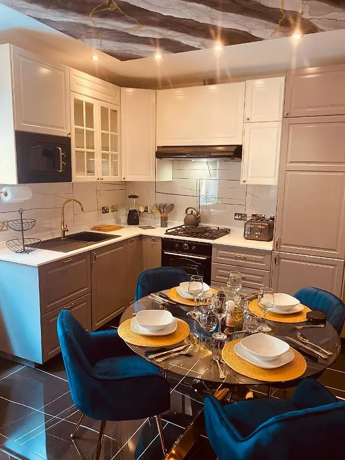 Azure Gold Apartment Senglea