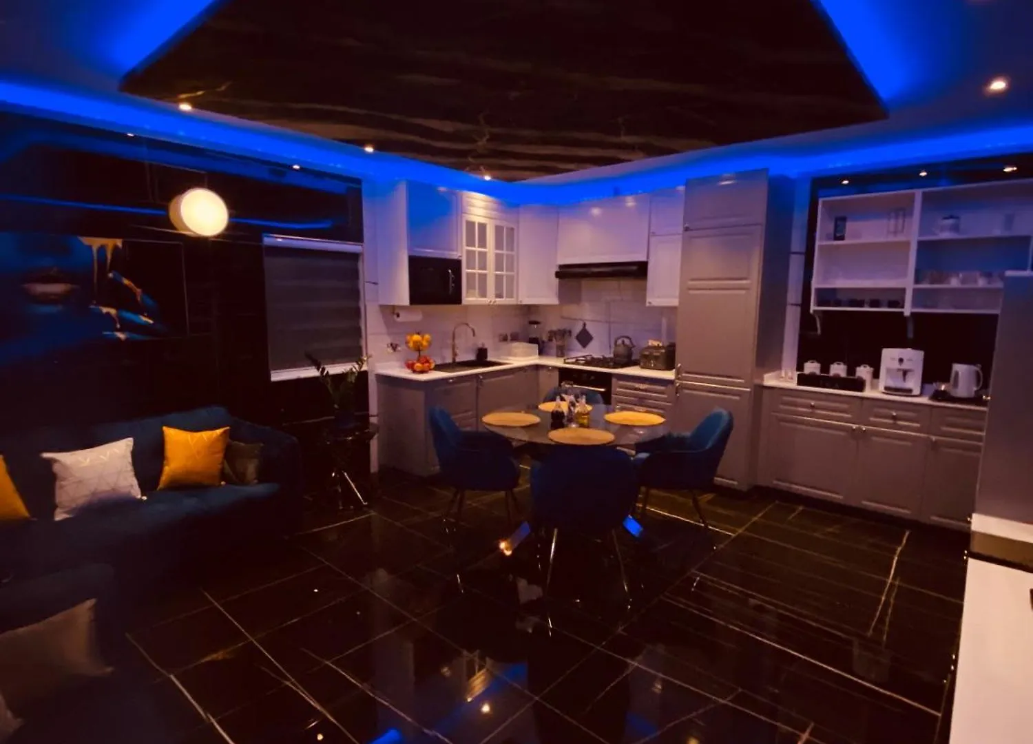 Azure Gold Apartment Senglea