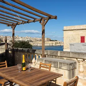 Traditional Maltese Townhouse, Roof Terrace And Views , Senglea Malta
